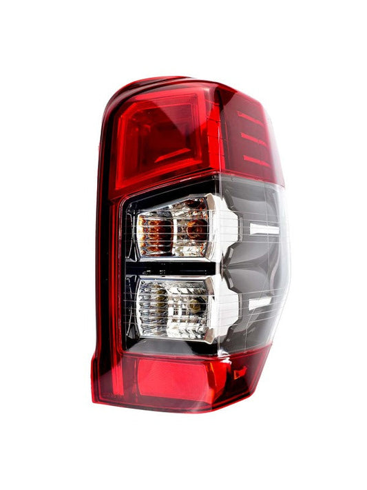 Foco trasero derecho Mitsubishi l200 2021-2024